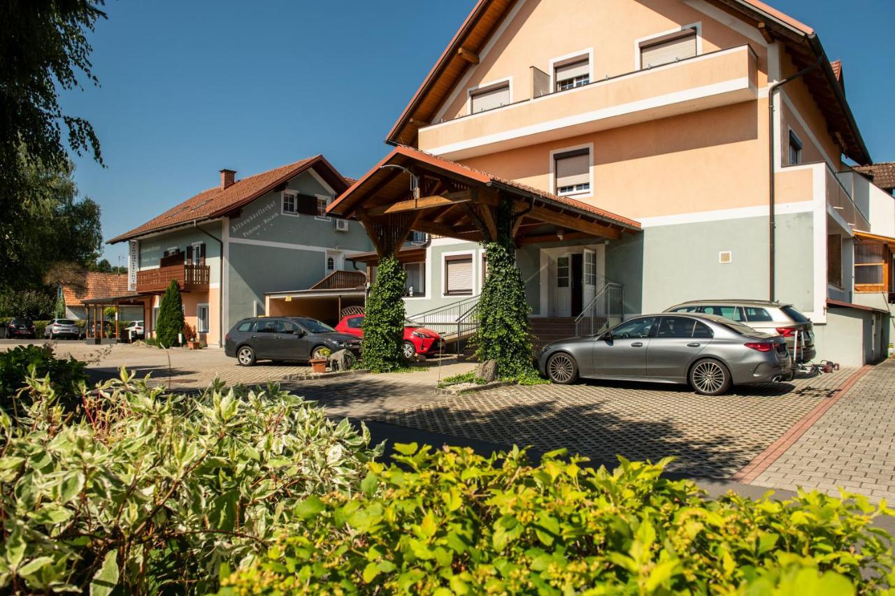 Hotel Altneudoerflerhof Bad Radkersburg Exterior photo