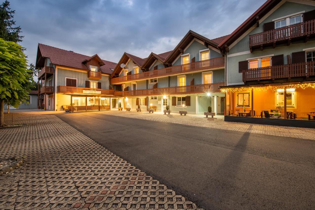 Hotel Altneudoerflerhof Bad Radkersburg Exterior photo