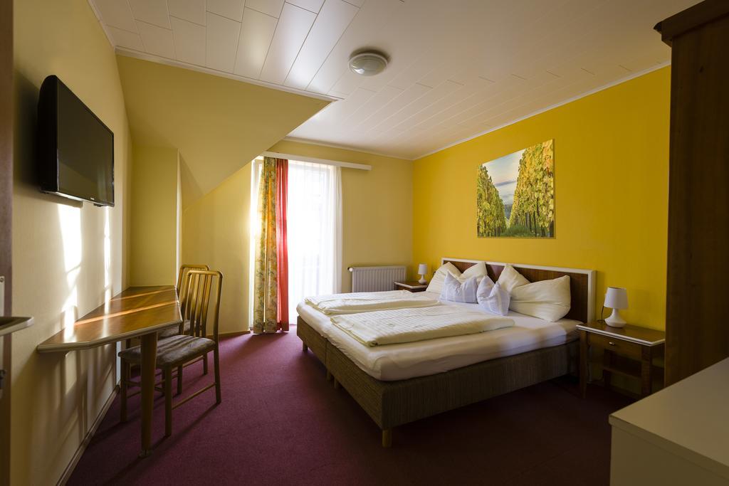 Hotel Altneudoerflerhof Bad Radkersburg Exterior photo
